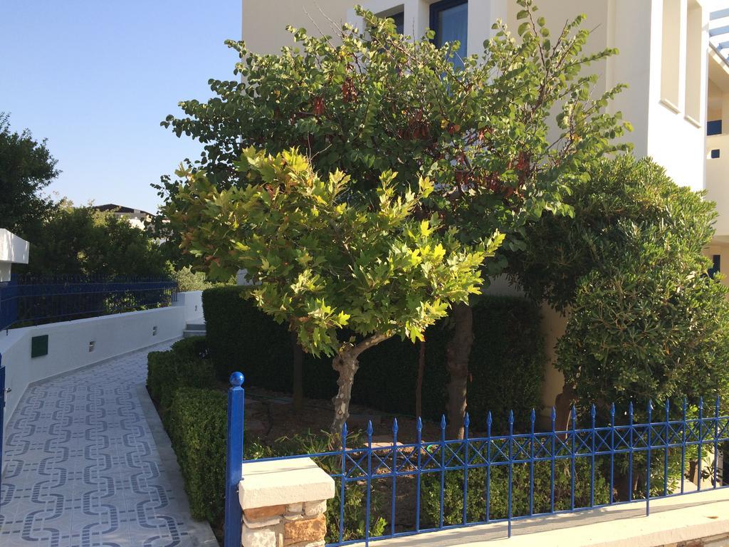 Sea Breeze Apartments Chios Monolia Екстериор снимка