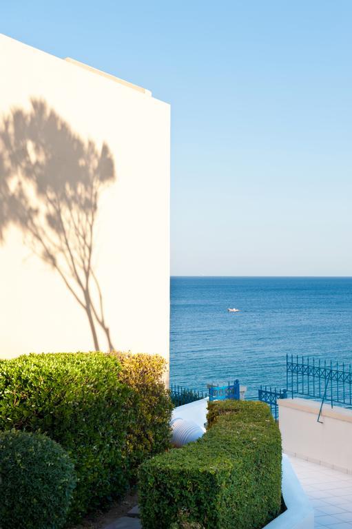 Sea Breeze Apartments Chios Monolia Екстериор снимка