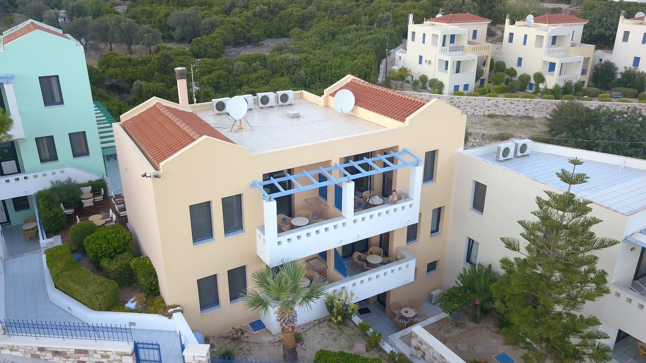 Sea Breeze Apartments Chios Monolia Екстериор снимка